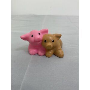 Fisher Price Little People Piggy Easter Farm Action Figure